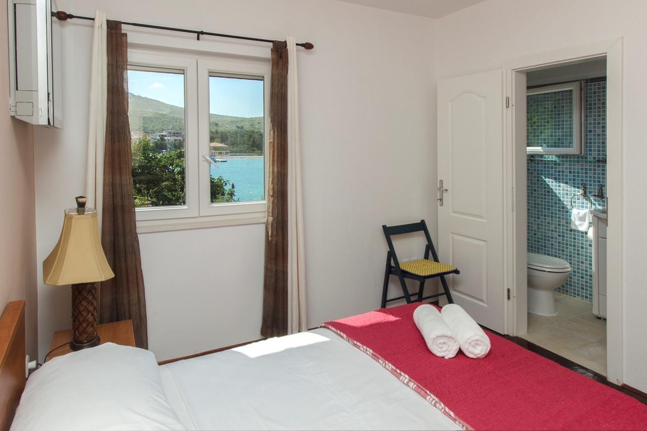 Sea Breeze - Front Sea Apartment Žaborić Exterior foto