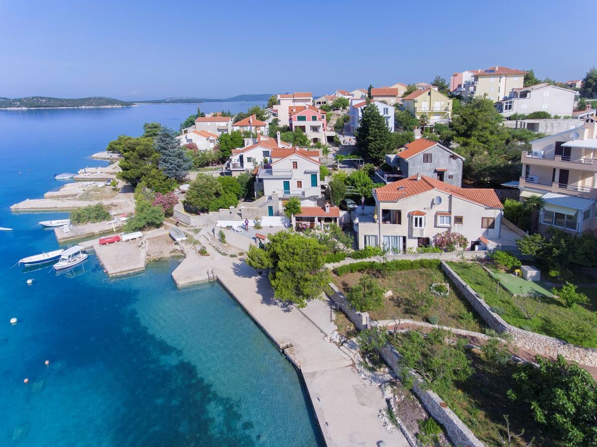 Sea Breeze - Front Sea Apartment Žaborić Exterior foto